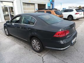 Volkswagen Passat - 2012