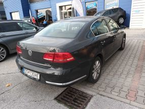 Volkswagen Passat - 2012
