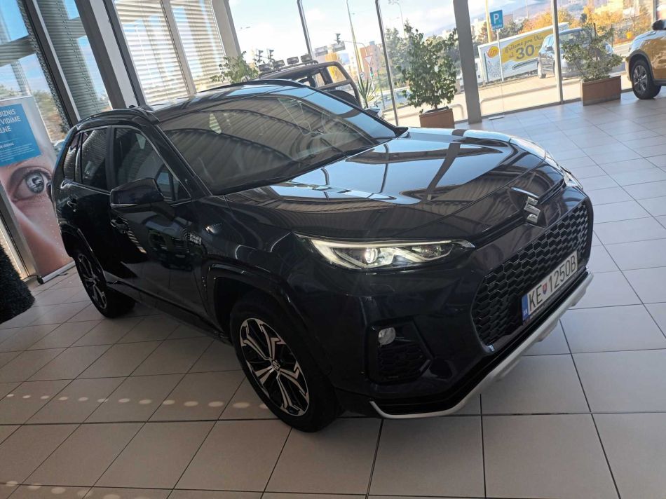 Suzuki Across - 2022