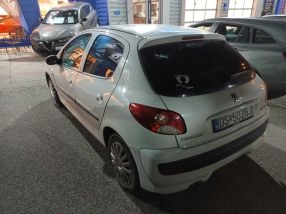 Peugeot 206 - 2010