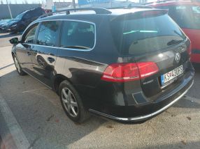 Volkswagen Passat - 2011