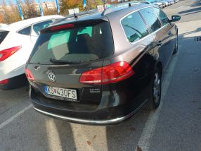 Volkswagen Passat - 2011