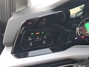 Volkswagen Golf - 2021