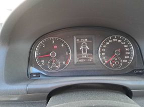 Volkswagen Touran - 2011