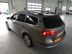 Volkswagen Passat - 2010