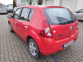 Dacia Sandero - 2010