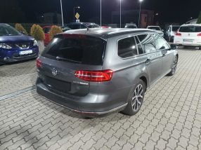 Volkswagen Passat - 2016