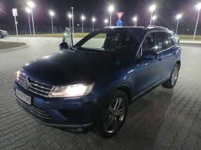 Volkswagen Touareg - 2015
