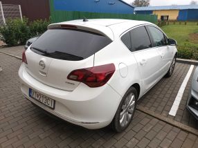 Opel Astra - 2014