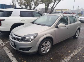Opel Astra - 2010