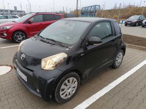 Toyota iQ - 2010