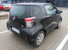 Toyota iQ - 2010