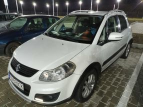 Suzuki SX4 - 2013