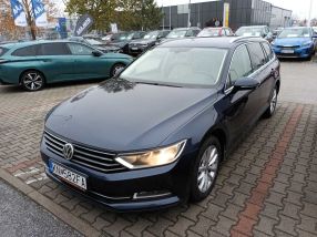 Volkswagen Passat - 2015