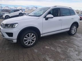 Volkswagen Touareg - 2015