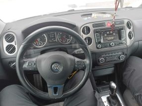Volkswagen Tiguan - 2010
