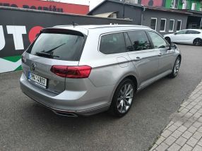 Volkswagen Passat - 2022