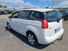 Peugeot 5008 - 2015