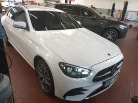 Mercedes-Benz E - 2021