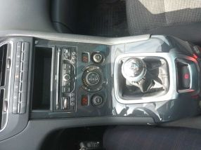 Peugeot 5008 - 2011