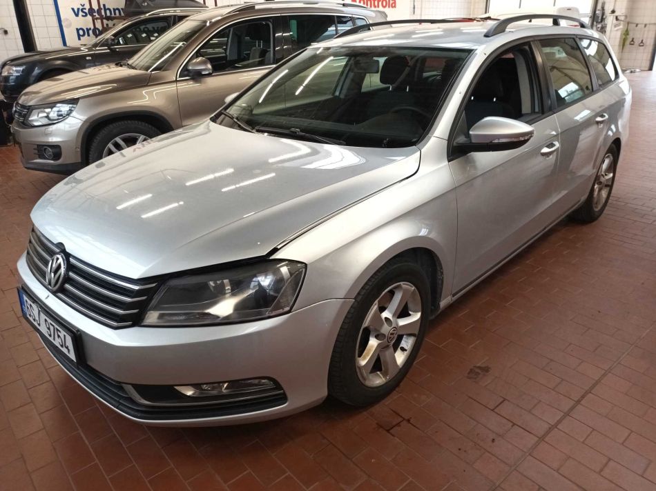Volkswagen Passat - 2015