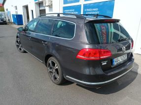 Volkswagen Passat - 2011