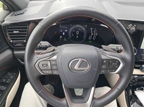 Lexus NX - 2023
