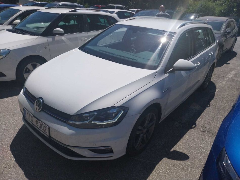 Volkswagen Golf - 2020