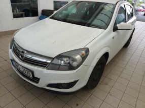 Opel Astra - 2010