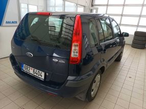 Ford Fusion - 2009