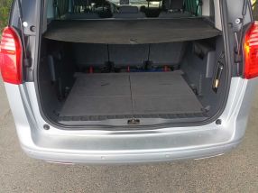 Peugeot 5008 - 2012