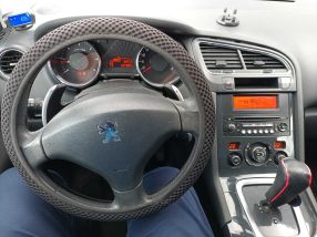 Peugeot 5008 - 2010