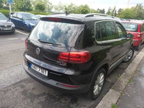 Volkswagen Tiguan - 2015