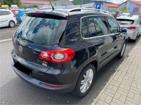Volkswagen Tiguan - 2010