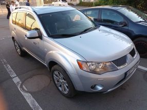 Mitsubishi Outlander - 2009