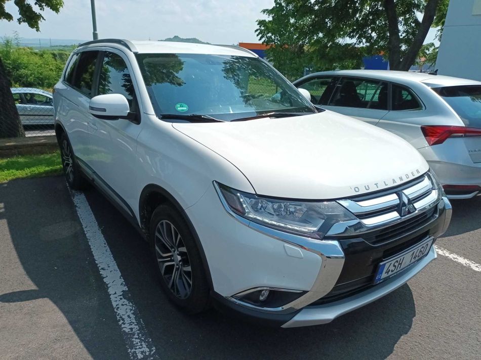 Mitsubishi Outlander - 2018