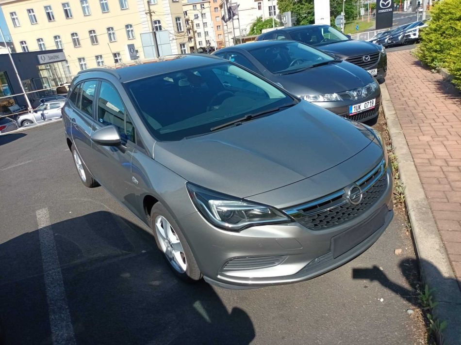 Opel Astra - 2016