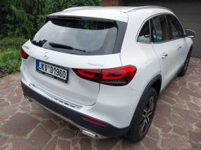 Mercedes-Benz GLA - 2022