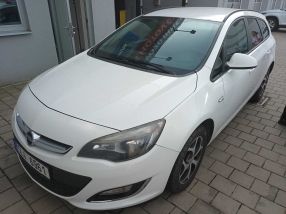 Opel Astra - 2012