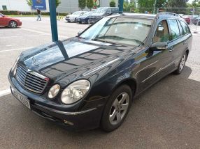 Mercedes-Benz E - 2004