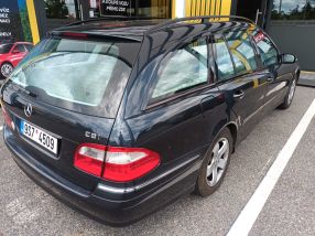 Mercedes-Benz E - 2004
