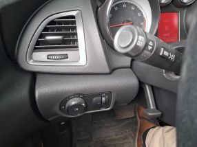 Opel Astra - 2011