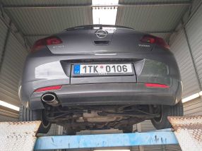 Opel Astra - 2011