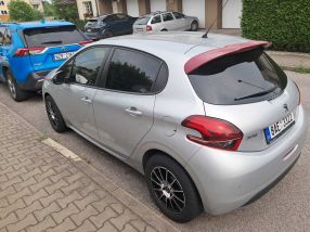 Peugeot 208 - 2017