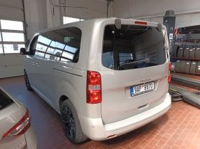 Peugeot Traveller - 2019