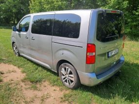 Peugeot Traveller - 2020