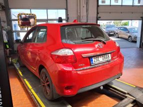 Toyota Auris - 2011