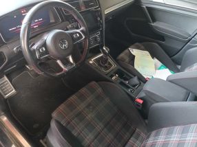 Volkswagen Golf - 2018