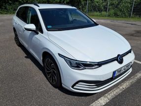 Volkswagen Golf - 2021