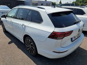Volkswagen Golf - 2021